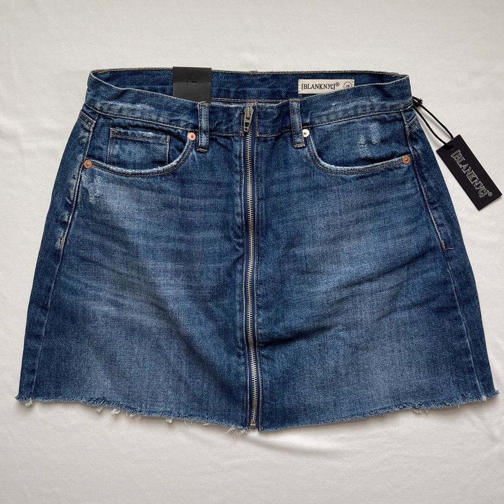 BLANKNYC NWT Front Zip Distressed Denim Mini Skirt Size 28